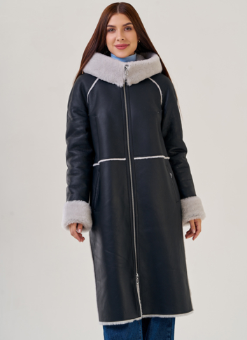 Женская дубленка с капюшоном