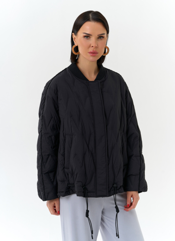Женская куртка бомбер черного цвета