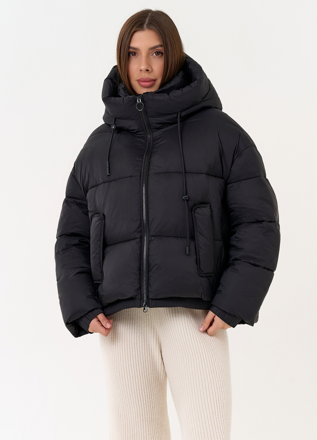 Женский короткий пуховик черного цвета модель № 31589 универмаг малина