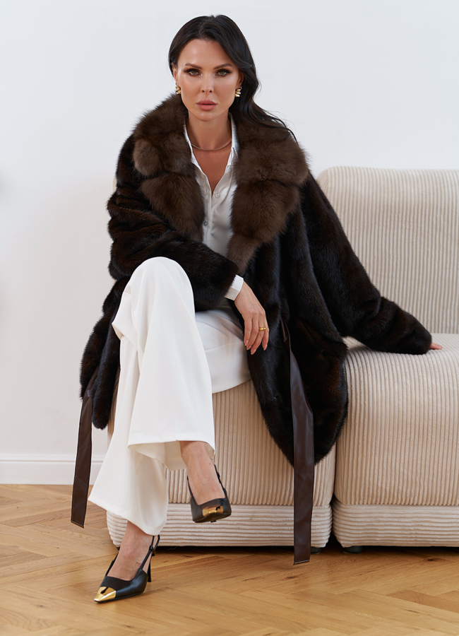 Женская шуба из меха норки с воротником из меха куницы модель № 30680 универмаг малина