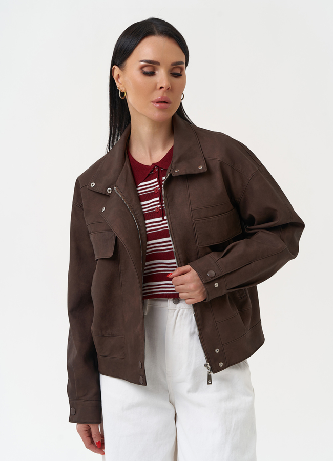 фото Женская куртка бомбер из эко кожи коричневого цвета модель № 30417