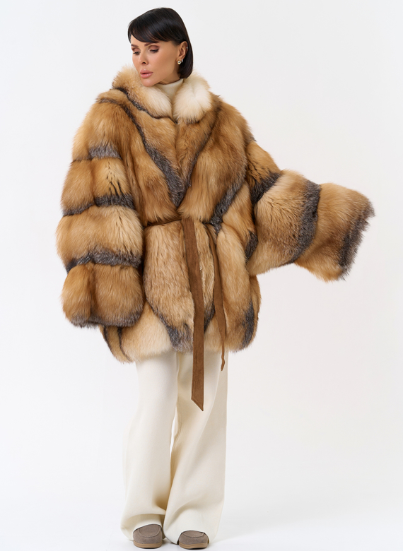 Шуба из лисы свободного кроя