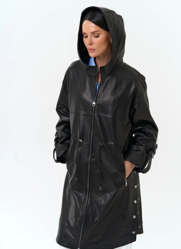 Женский плащ из натуральной кожи с капюшоном