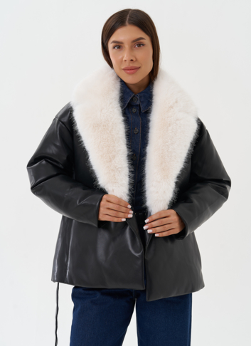 Утепленная куртка с эко мехом