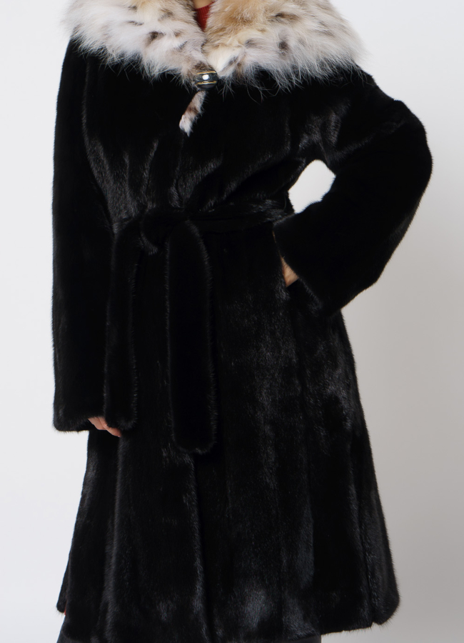 Норковая шуба с рысью в черном цвете модель № 25002 в рассрочку