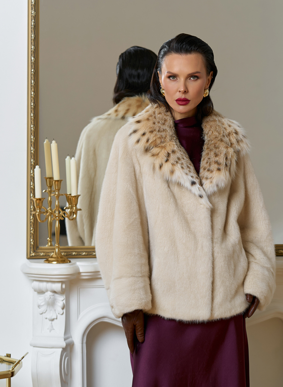 Куртка из меха норки с английским воротником из меха рыси