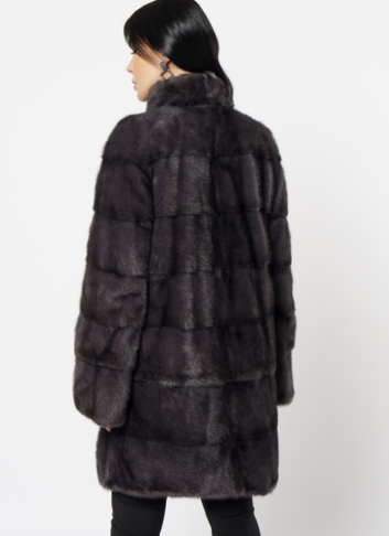 Норковая шуба с воротником стойка в цвете графит