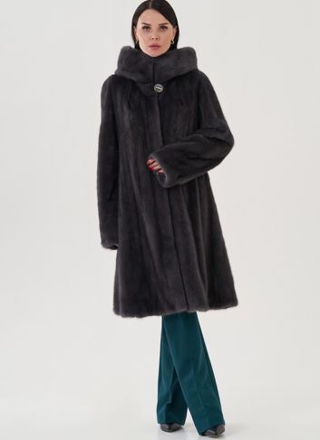 Норковая шуба годе/балетка в роспуск с капюшоном цвета графит