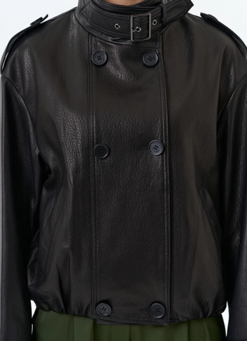 Женская куртка из натуральной кожи фото