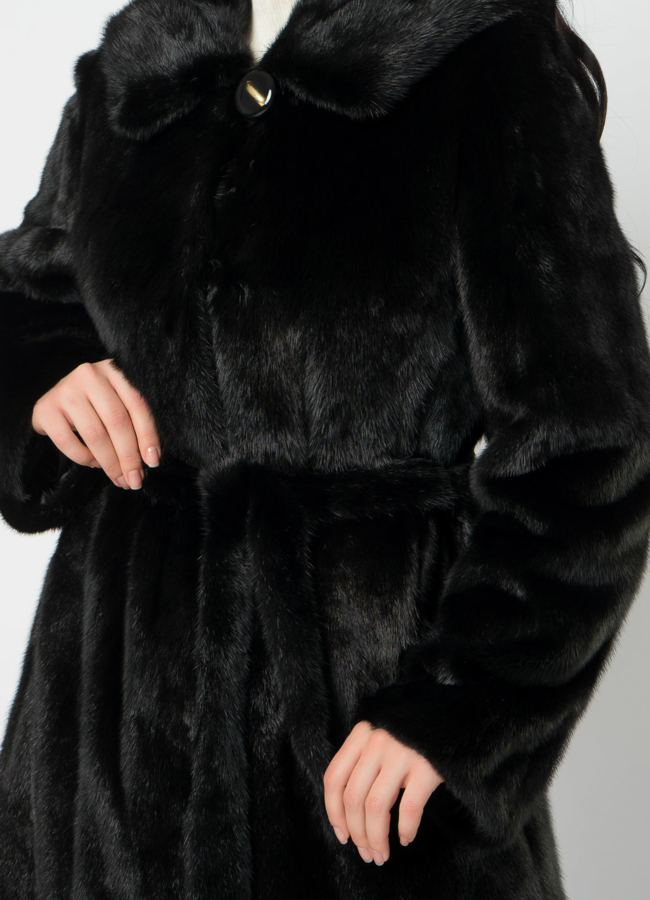 Норковая шуба с капюшоном и поясом черного цвета модель № 29529 универмаг малина