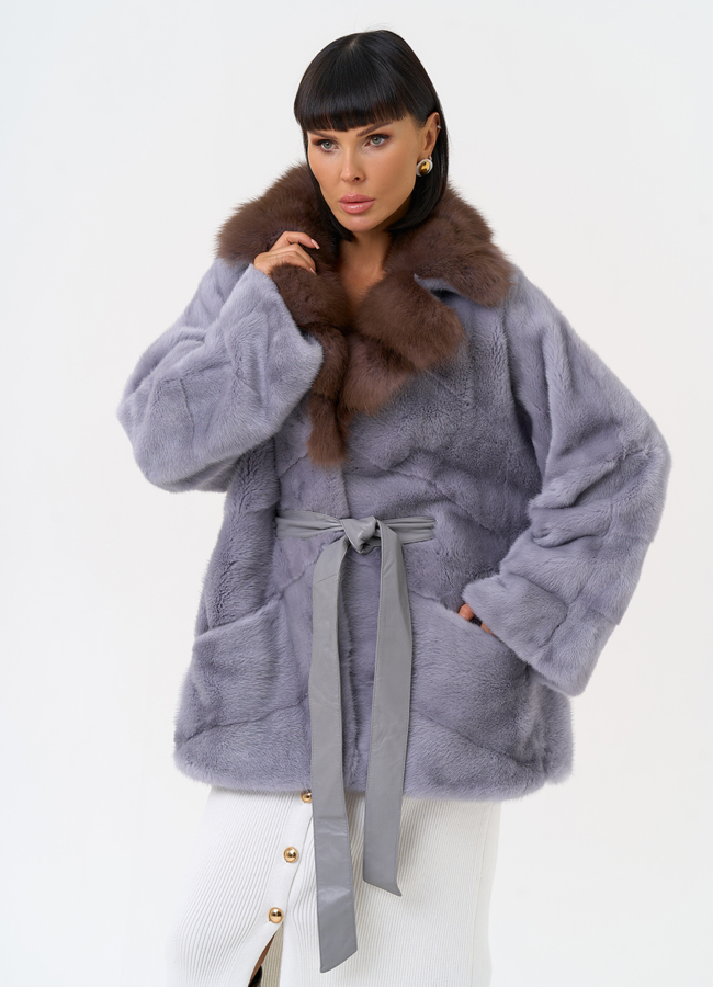 фото Женская шуба из меха норки с воротником из меха куницы модель № 27581