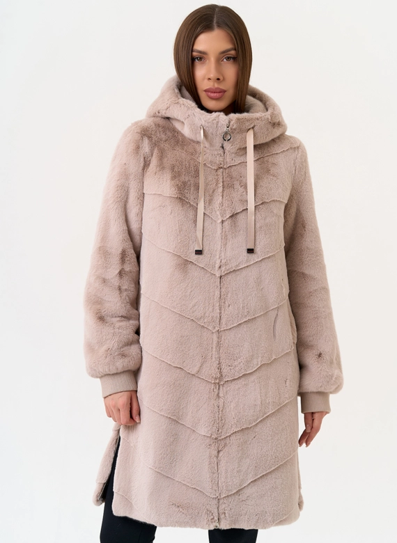 Женская шуба из эко меха с капюшоном