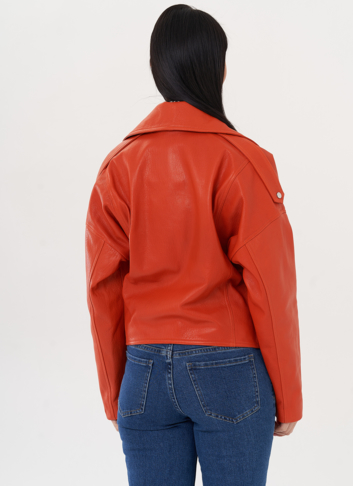 Кожаная куртка "косуха" оранжевого цвета