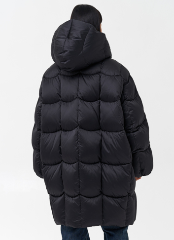 Женский пуховик с капюшоном 