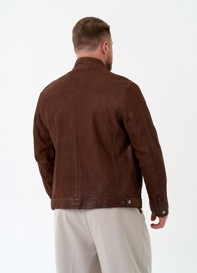 фото Мужская куртка из натуральной кожи коричневого цвета модель № 32746