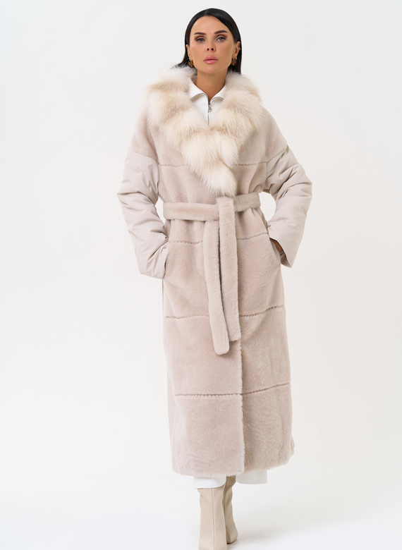 Комбинированное женское пальто из меха овчины с поясом