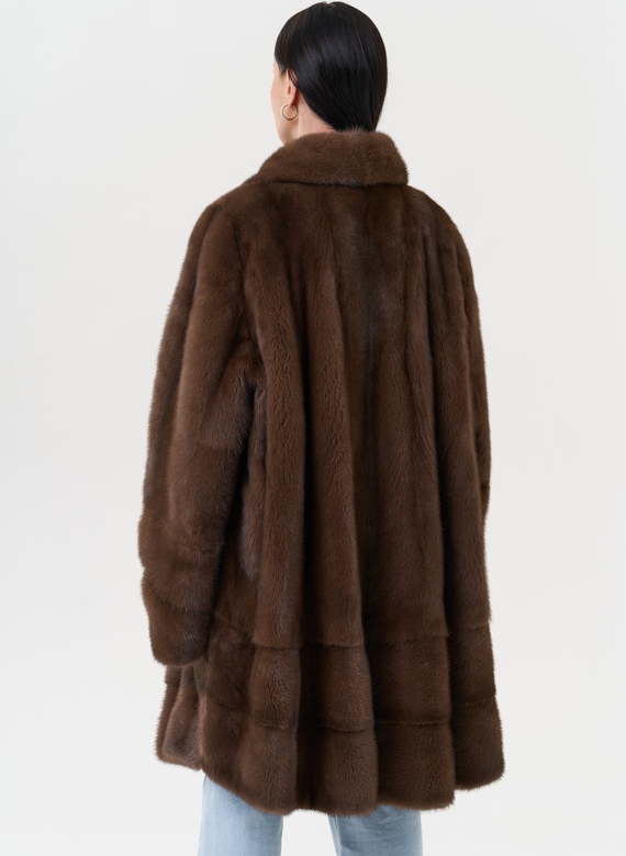 Женская шуба из меха норки