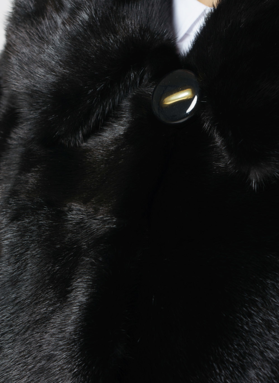 Укороченная норковая шуба черного цвета 2 в 1