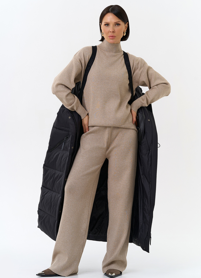 Женский пуховик черного цвета с капюшоном модель № 31935 универмаг малина