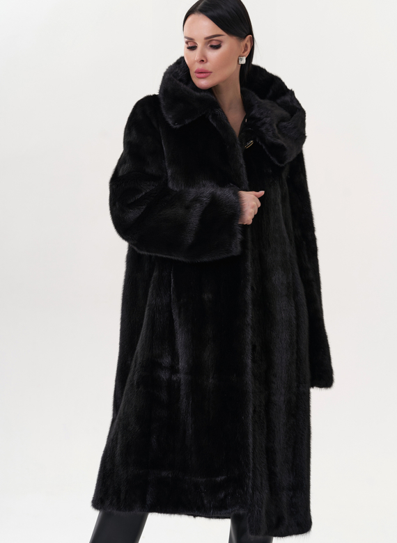 Норковая шуба черного цвета