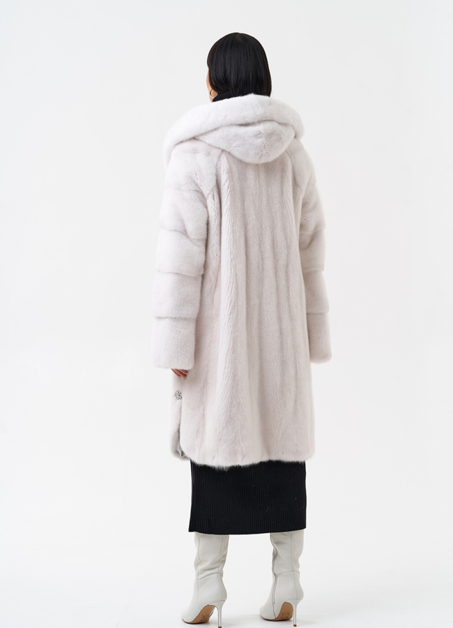 фото Светлая шуба из норки с капюшоном модель № 29168