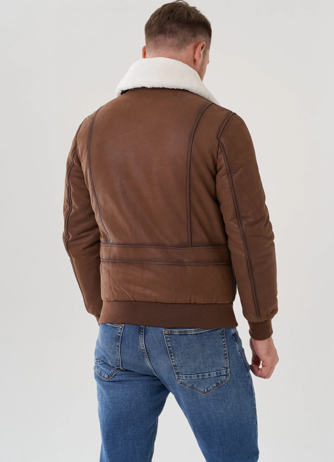 Мужская куртка из натуральной кожи  модель № 82298 универмаг малина
