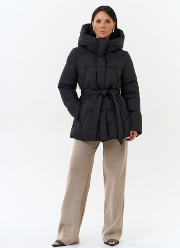 Женский пуховик с поясом