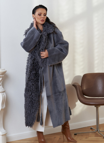 Длинная дубленка из натурального меха