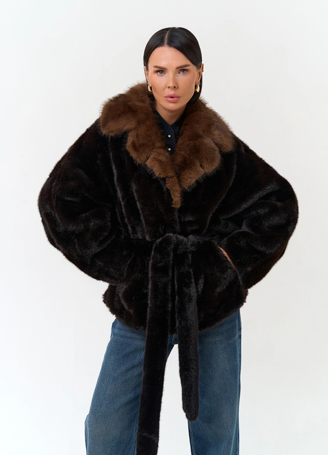 Женская куртка из эко меха с английским воротником модель № 34112 универмаг малина фото