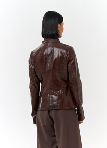 Женская куртка из натуральной кожи