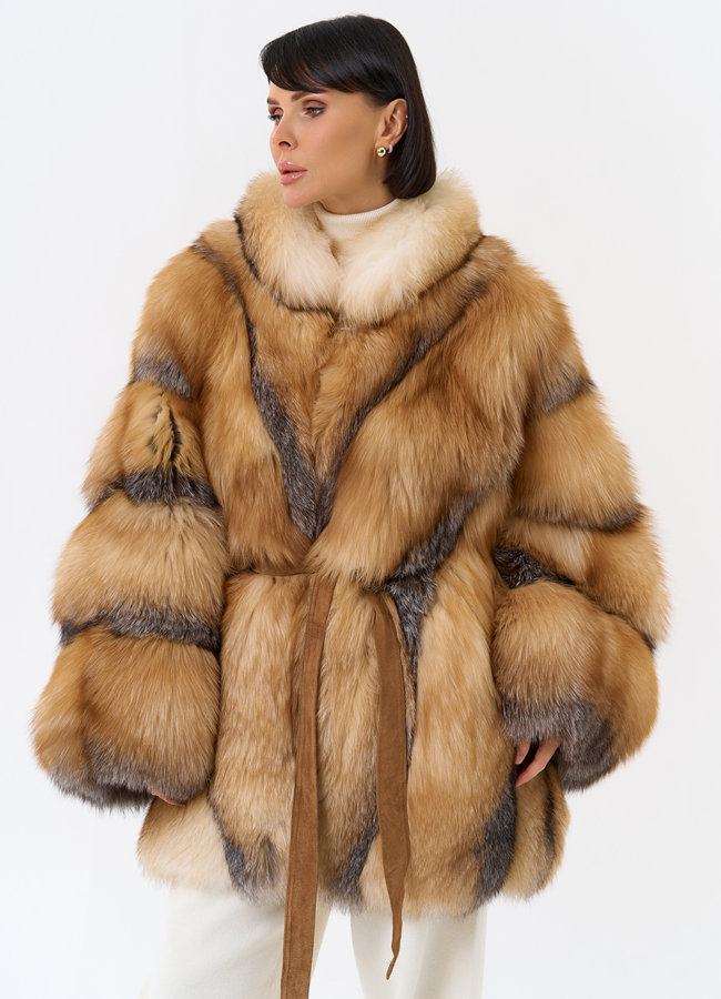 Шуба из лисы свободного кроя модель № 32013 универмаг малина