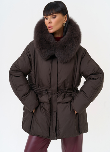 Женский пуховик с капюшоном из меха песца