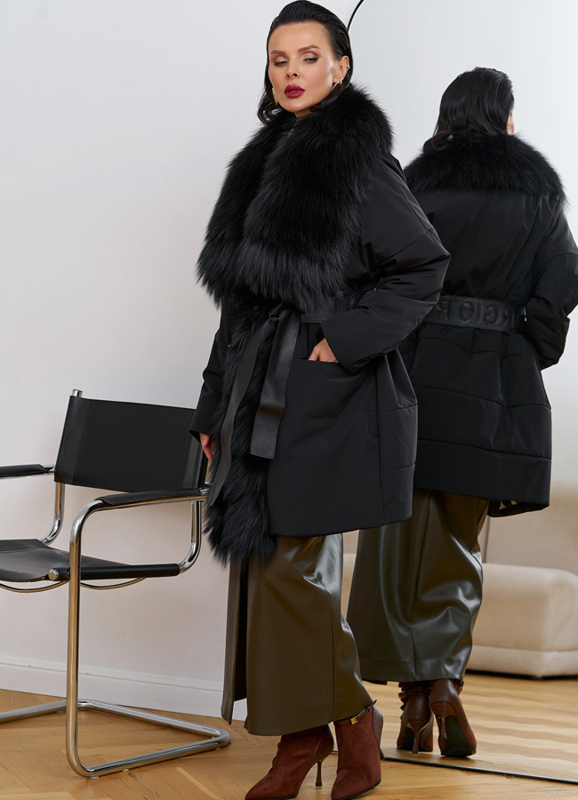 Женское зимнее полупальто черного цвета с мехом лисы модель № 31406 в кредит