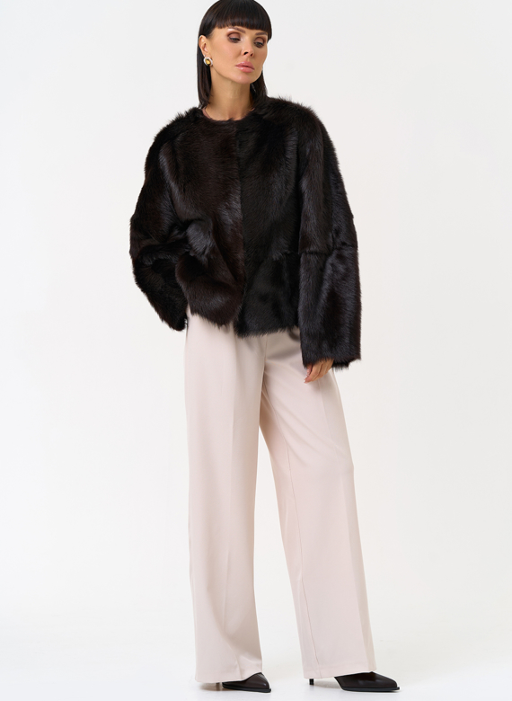 Женская натуральная дубленка в коричневом цвете