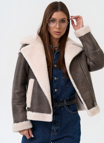 Женская короткая дубленка из эко замши