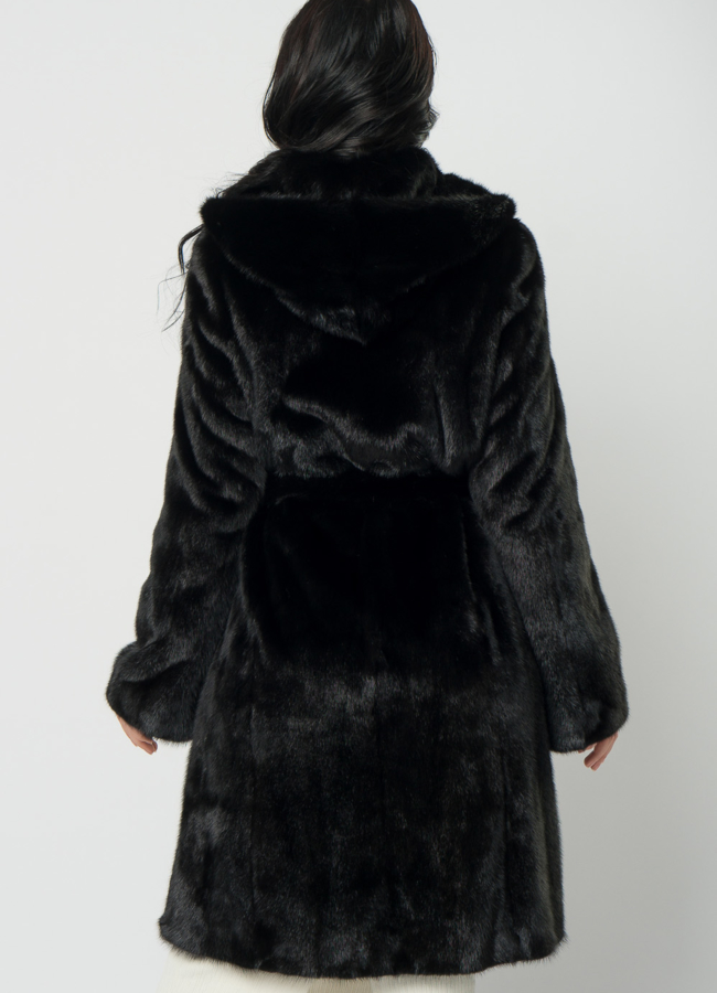 Норковая шуба с капюшоном и поясом черного цвета модель № 29529 в кредит
