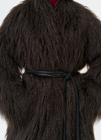 Женская шуба из эко меха коричневого цвета