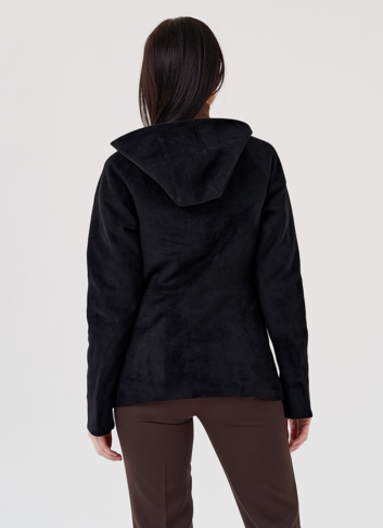 Куртка из эко замши с капюшоном