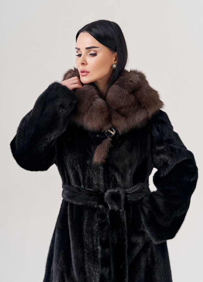 Шуба из норки с капюшоном  модель № 25003 универмаг малина
