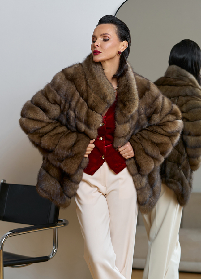 Женская шуба из соболя с воротником стойкой модель № 31774 универмаг малина