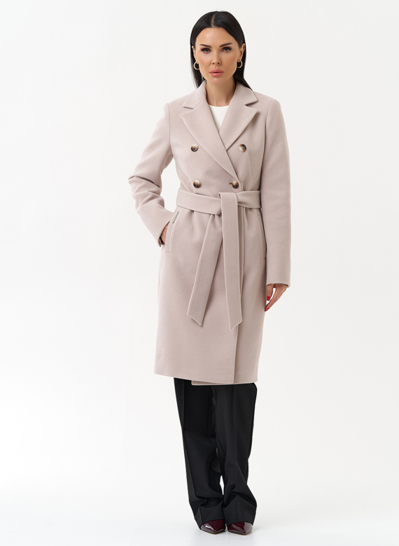 Женское двубортное пальто с поясом