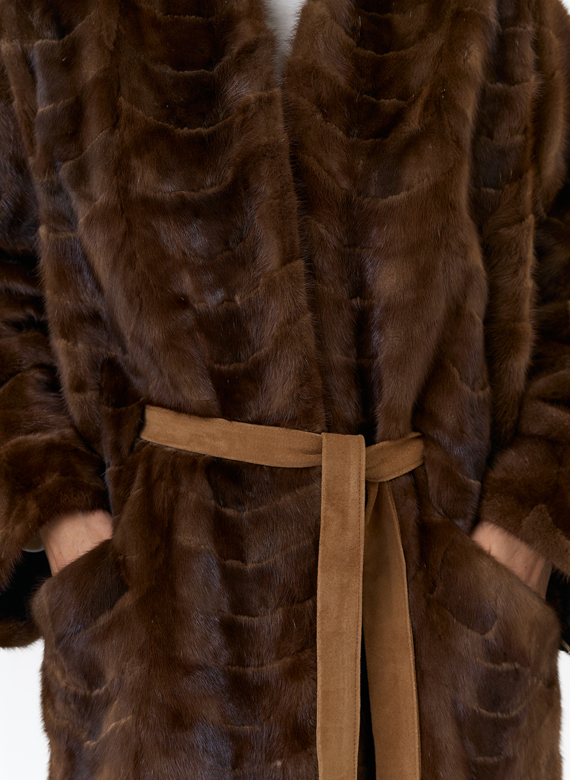 Шуба из меха норки с поясом