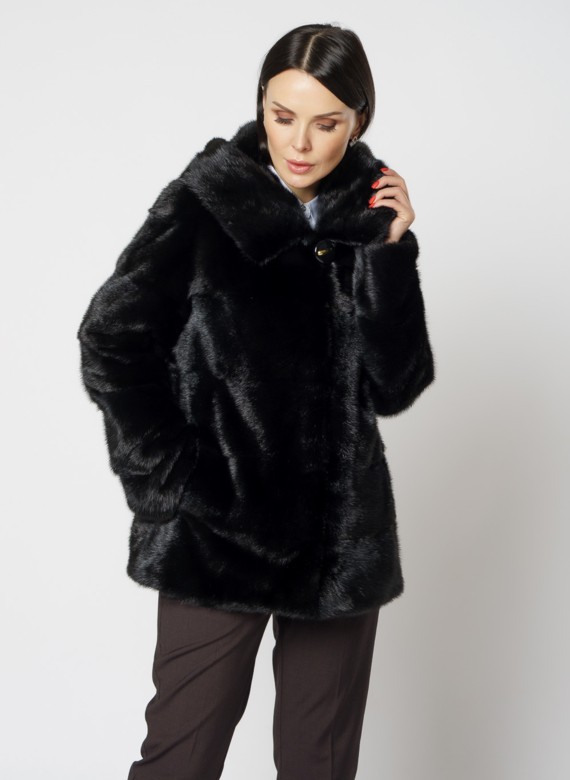 Укороченная норковая шуба черного цвета 2 в 1