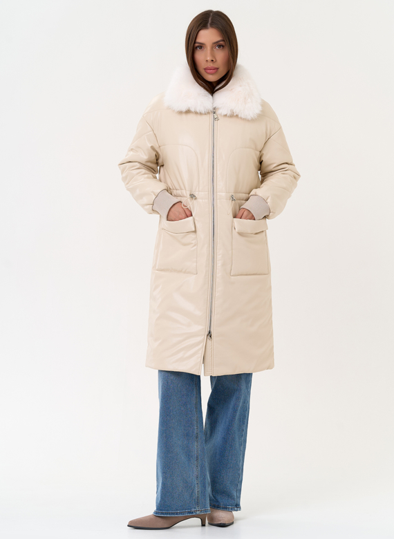 Женский пуховик из эко кожи с воротником из эко меха