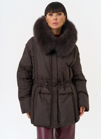 Женский пуховик с капюшоном из меха песца