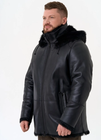 Мужская дубленка черного цвета с капюшоном фото