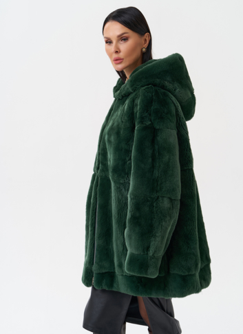 Шуба из меха кролика с капюшоном